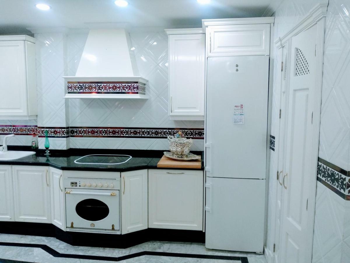 Wish Suite Central De Sevilla Екстер'єр фото