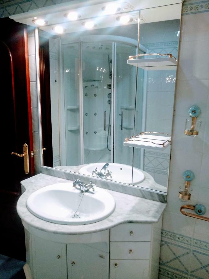Wish Suite Central De Sevilla Екстер'єр фото