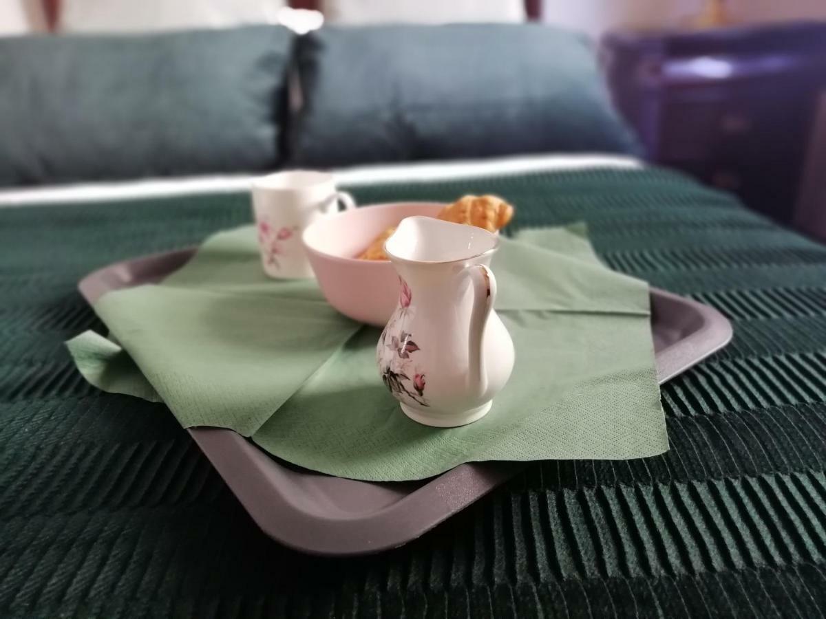 Wish Suite Central De Sevilla Екстер'єр фото
