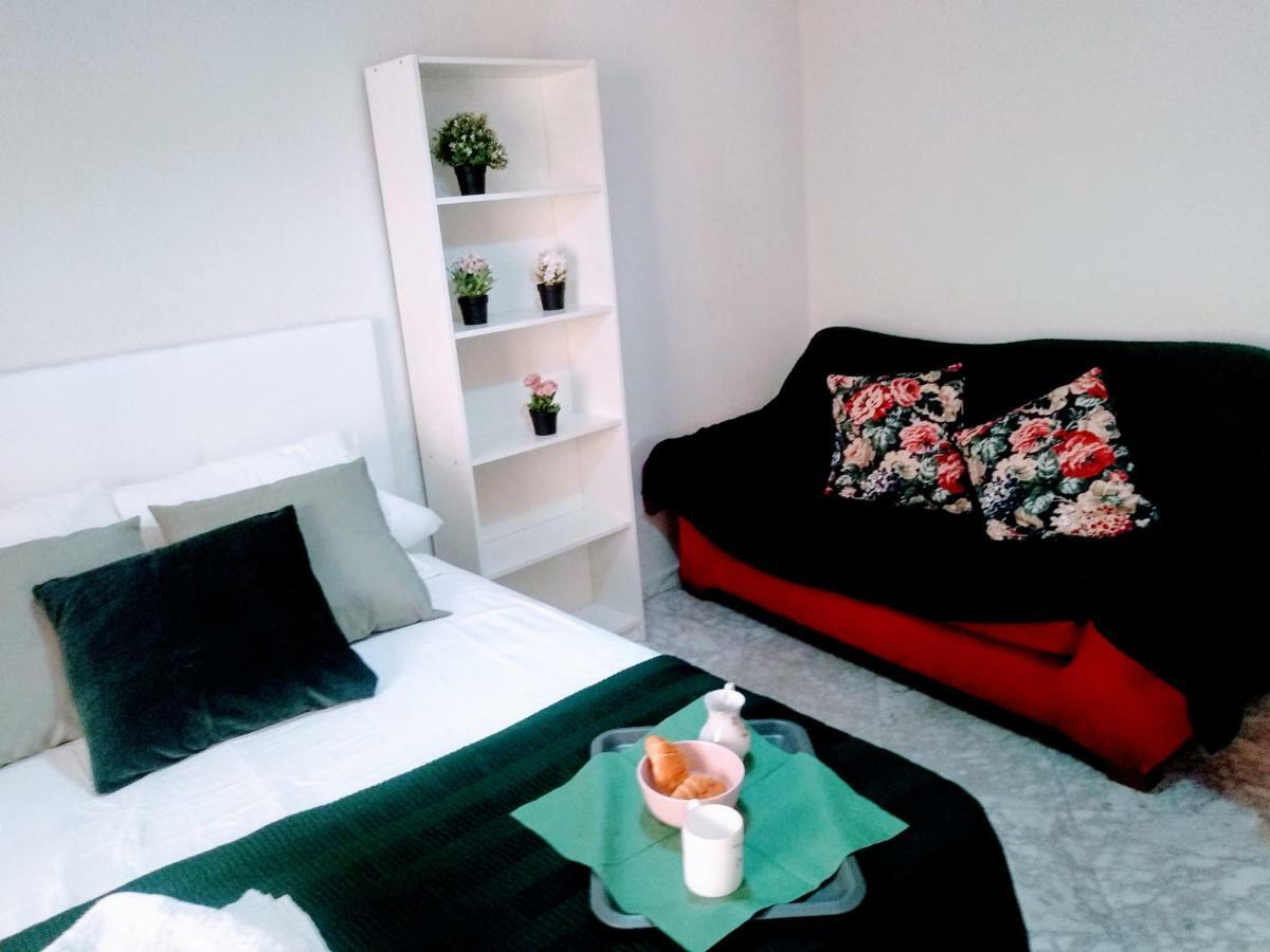 Wish Suite Central De Sevilla Екстер'єр фото